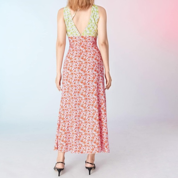 Dress - Picture 2 of 3